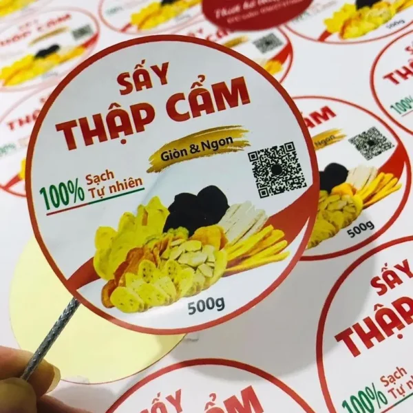 Các loại in decal trong, in decal nhựa, hay in tem vỡ đều được kiểm tra kỹ lưỡng trước khi giao