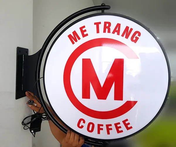 Biển Vẫy Trên Cao