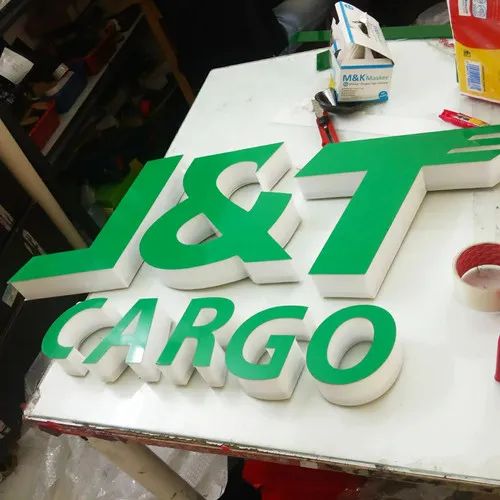 Biển công ty chữ nổi