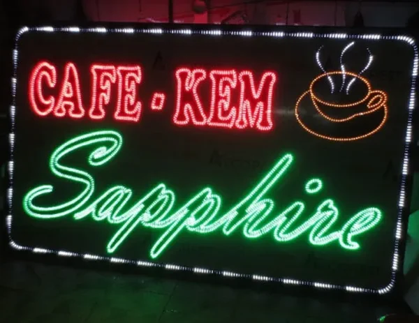 Biển vẫy LED RGB - Đổi màu đa hiệu ứng có điều khiển từ xa Các loại biển vẫy led phổ biến tại Quảng Cáo 24H