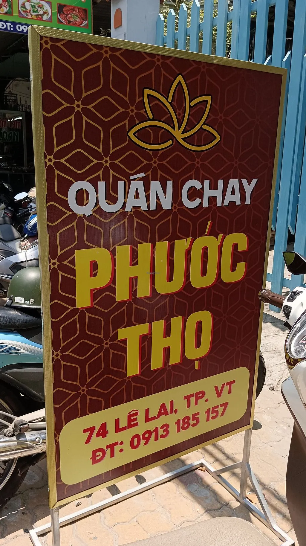 Hộp đèn quảng cáo đa năng - Biển vẫy thiết kế theo yêu cầu Cac mau bien vay quang cao dep 1