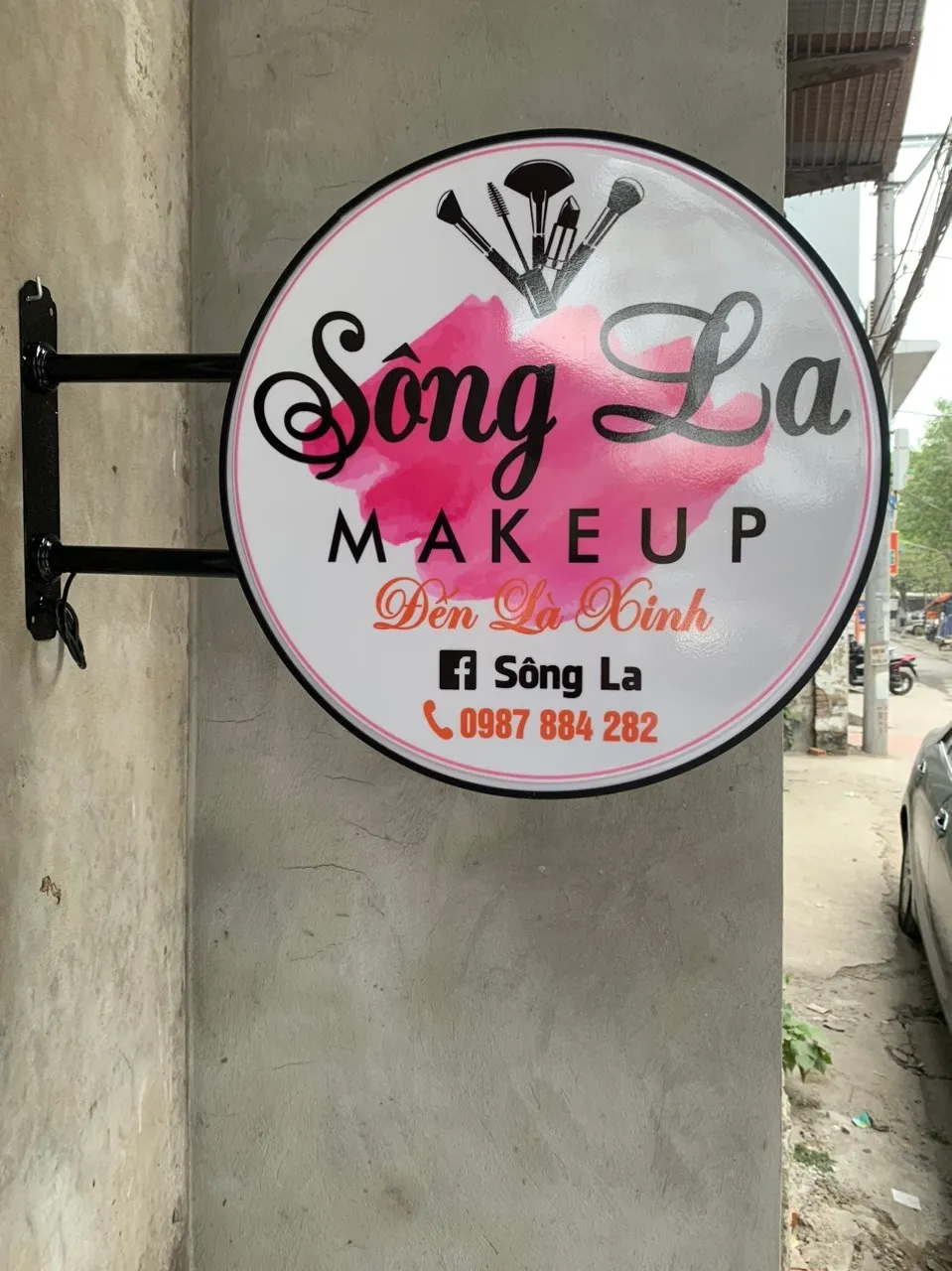 Hộp đèn quảng cáo đa năng - Biển vẫy thiết kế theo yêu cầu Cac mau bien vay quang cao dep 2