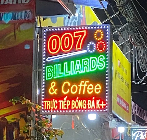 Bảng hiệu Bida (Billiards) - Biển vẫy LED xanh đặc trưng Độ phức tạp của thiết kế cũng là một yếu tố quan trọng ảnh hưởng đến bảng giá làm biển vẫy bida