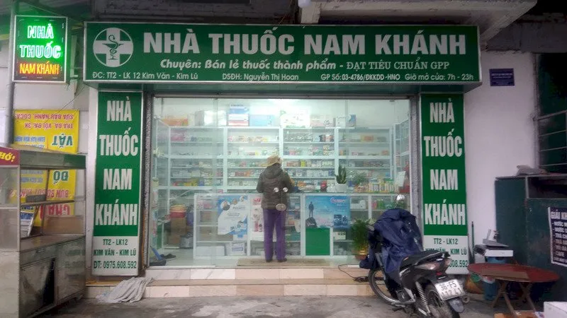 Biển hiệu Nhà thuốc Chữ Inox - Hắt sáng chân hiện đại Mau bang hieu nha thuoc bien hieu nha thuoc dep 2