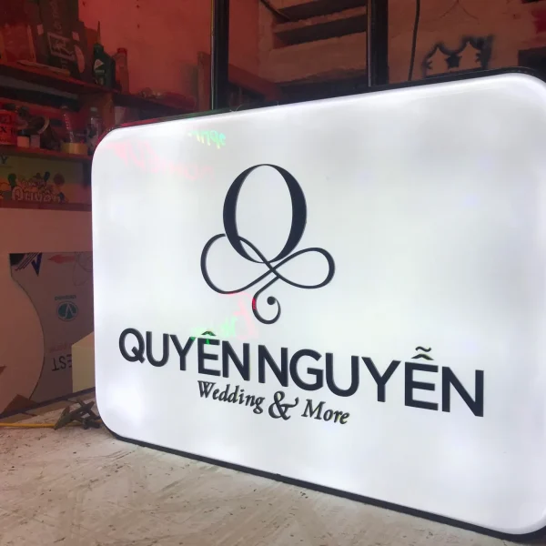 Bảng vẫy Alu khung nhôm - Kiểu dáng chữ nhật bền đẹp Những mẫu biển vẫy alu đẹp từ Quảng Cáo 24H