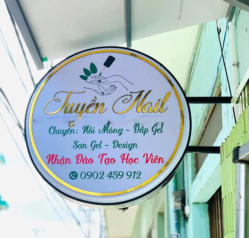 Bảng vẫy Alu khung nhôm - Kiểu dáng chữ nhật bền đẹp Quy trình đặt hàng và liên hệ dịch vụ làm biển vẫy alu