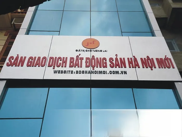 Bảng hiệu Bất động sản (Real Estate) - Chữ Alu sơn tĩnh điện Quy trình làm bảng hiệu công ty bất động sản tại Quảng Cáo 24H