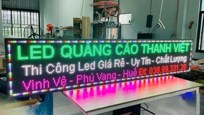 Bảng hiệu LED Ma trận (Matrix) - Hiển thị chữ chạy điện tử Quy trình làm biển led chữ chạy chuyên nghiệp tại Quảng Cáo 24H