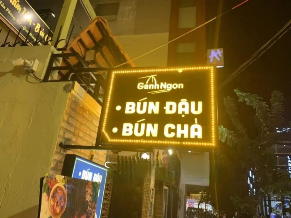 Bảng vẫy Chữ nổi Inox - Biển quảng cáo mặt gương cao cấp Quy trình thiết kế và thi công biển vẫy quảng cáo đẹp chuyên nghiệp