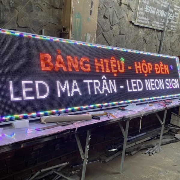 Module LED P10 3 Màu - Biển ma trận hiển thị ngoài trời Tổng quan về biển led ma trận 3 màu và ứng dụng trong quảng cáo