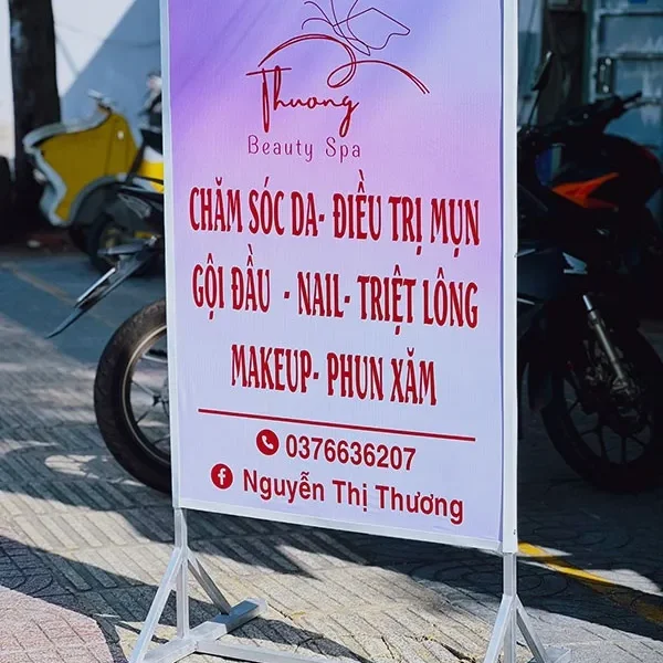 Biển vẫy Salon Tóc (Hair & Nail) - LED màu hồng thu hút Ưu điểm của biển vẫy tóc so với các loại biển quảng cáo khác