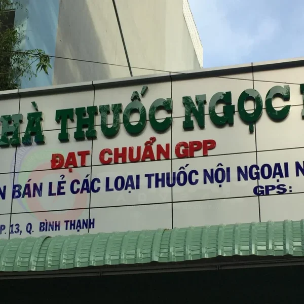 Mặt dựng Alu (Aluminium) - Bảng hiệu khung nhôm độ bền cao Ai cũng muốn sở hữu bảng hiệu alu đẹp, giá rẻ mà vẫn đảm bảo chất lượng bền bỉ