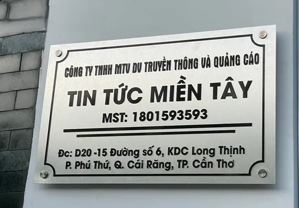Backdrop Văn phòng - Biển tên Mica Acrylic bóng đẹp Bien ten cong ty 13