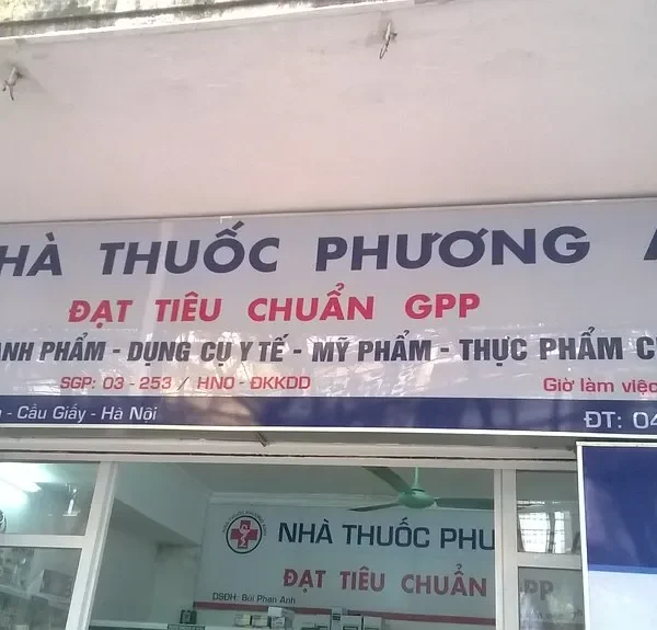 Biển hiệu Nhà thuốc Chữ Inox - Hắt sáng chân hiện đại Cac mau bang hieu nha thuoc nay thuong mang den cam giac dang tin cay chuyen nghiep va gan gui 2