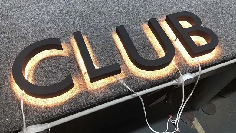 Gia công Chữ nổi Tổng hợp - Đa chất liệu (Mica, Inox, Alu) Chu Noi28 in.pro .vn