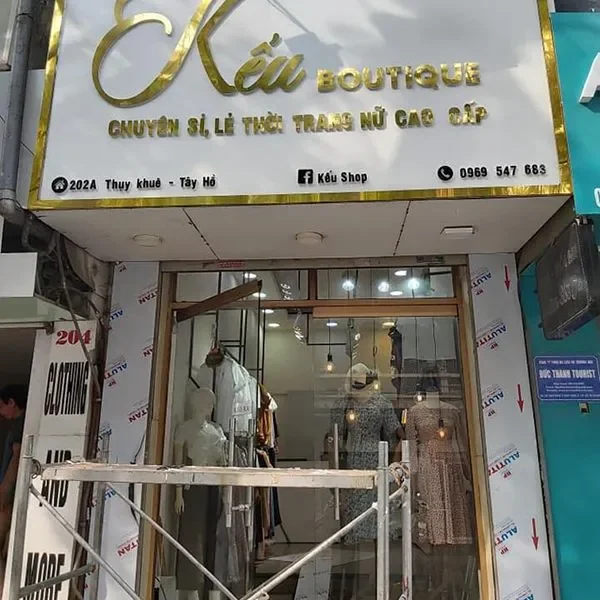 Bảng hiệu Shop Thời trang (Boutique) - Phong cách Decor hiện đại Dịch vụ làm bảng hiệu shop quần áo giá rẻ tại tphcm quangcao24h.net