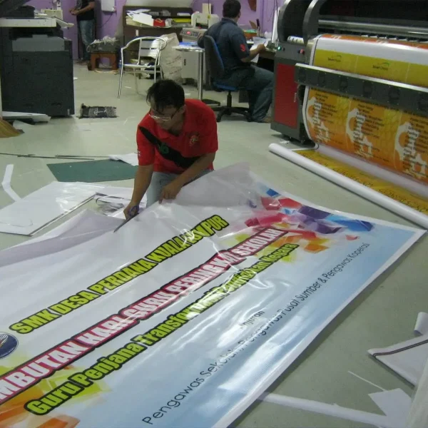 Bạt Hiflex Khổ lớn - In phun kỹ thuật số Outdoor Quảng Cáo 24h sở hữu kho mẫu thiết kế phong phú với hàng ngàn mẫu in bạt hilex đẹp cho nhiều ngành nghề khác nhau