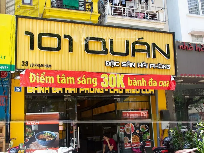 Biển bạt Quán ăn Gia đình - In ấn hình ảnh món ăn sắc nét Một bảng hiệu quán ăn đẹp không chỉ thu hút ánh nhìn mà còn tạo cảm giác tin cậy