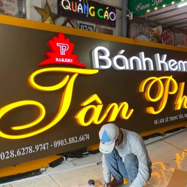 Logo Mica Uốn nổi - Gia công đa dạng kiểu dáng Quảng Cáo 24h cung cấp đa dạng các loại chữ mica với nhiều mẫu mã, phong cách khác nhau