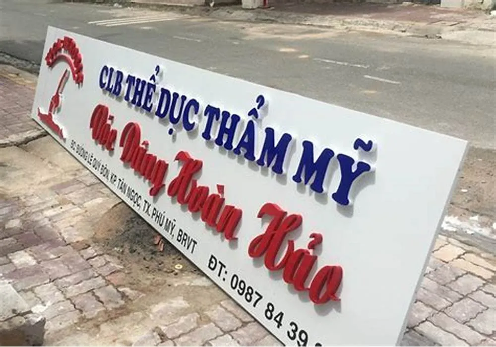 Mặt dựng Alu (Aluminium) - Bảng hiệu khung nhôm độ bền cao Quảng cáo 24h cam kết mang đến những mẫu bảng hiệu alu đẹp nhất