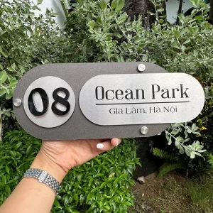 Biển số nhà mica cán ghi sần, inox 304 xước bạc, số nhà nổi 10x30cm